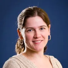 Maureen Huang photo