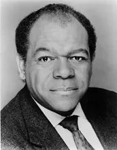 Tom Skinner headshot