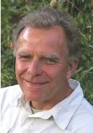 Headshot of Steve Simmons